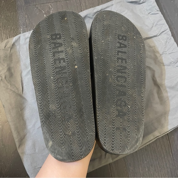 Authentic Balenciaga SLIDES WITH EMBOSSED LOGO leather printed size 39 - Picture 5 of 6